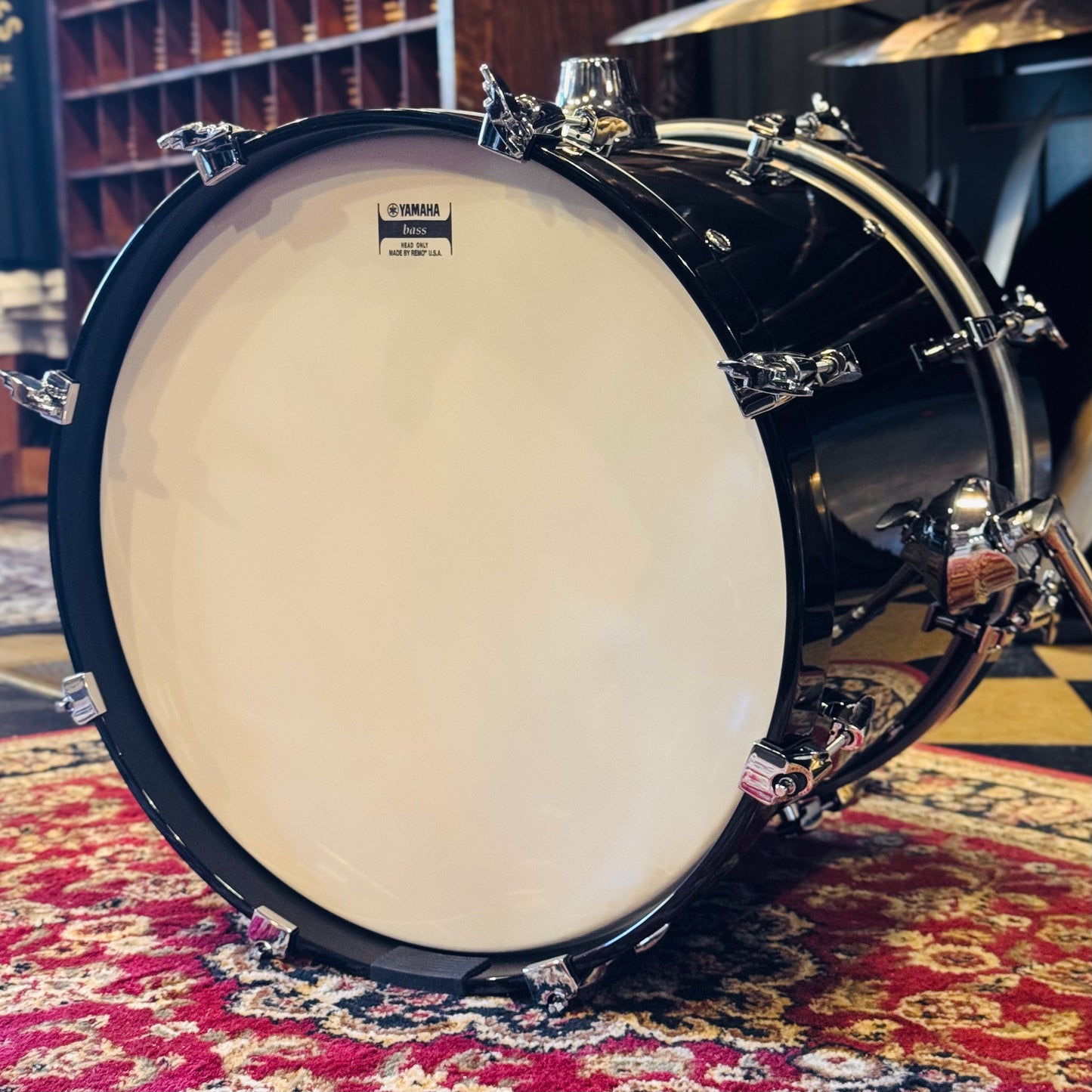 Open Box Yamaha Absolute Hybrid Maple 18x14 Bass Drum in Solid Black (AMB1814-SOB)