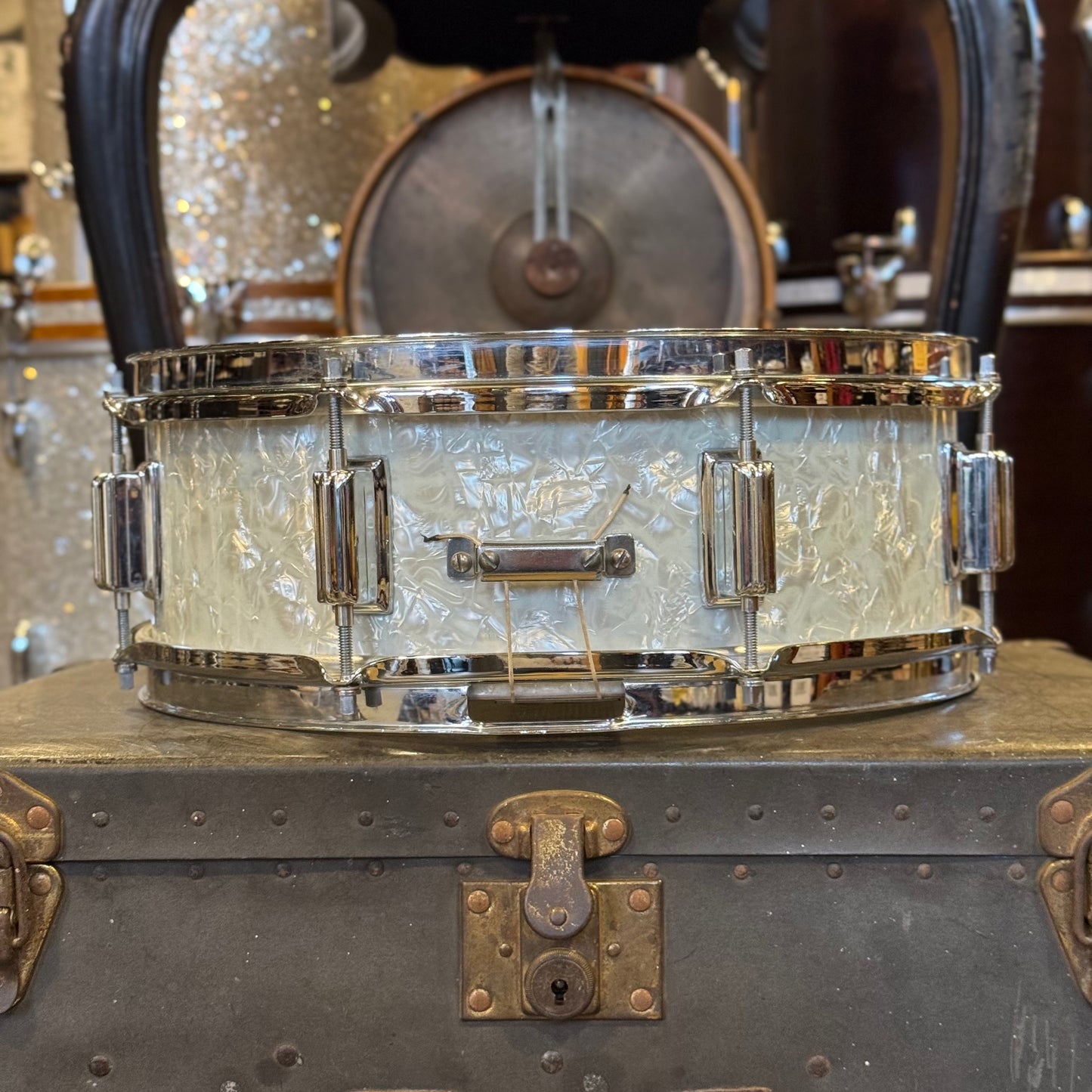 VINTAGE 1960's Rogers 5x14 Cleveland Era Tower Model Snare Drum in White Marine Pearl