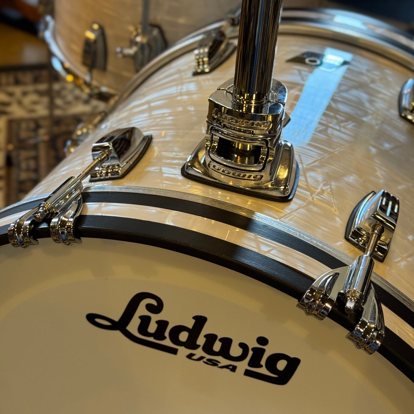 USED Ludwig Classic Maple Drum Set in Vintage White Marine - 14x20, 8x12, 9x13, 16x16