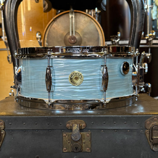 NEW Gretsch 5.5x14 Broadkaster in Vintage White Oyster w/ Micro Sensitive Throw-Off & Tone Control