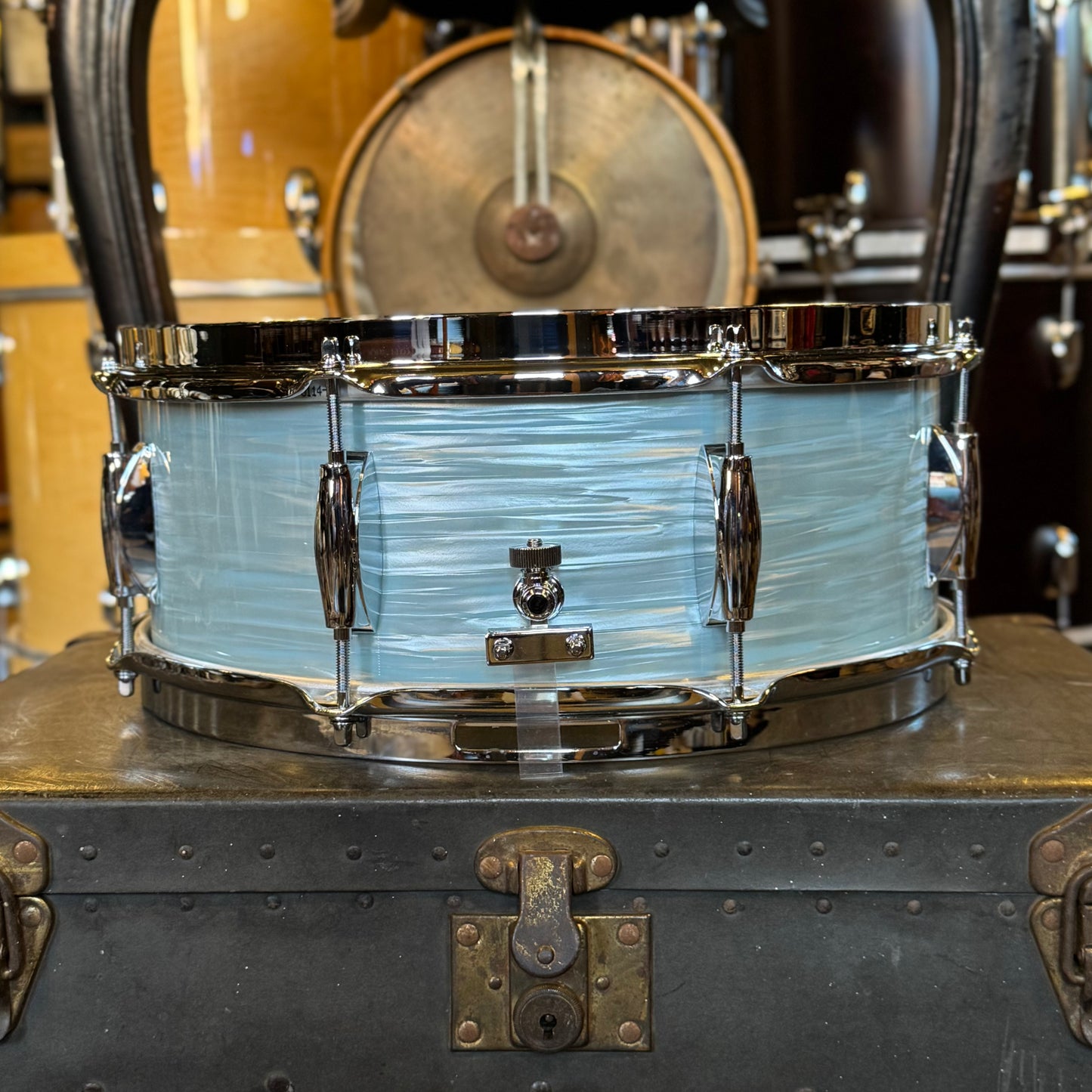NEW Gretsch 5.5x14 Broadkaster in Vintage White Oyster w/ Micro Sensitive Throw-Off & Tone Control