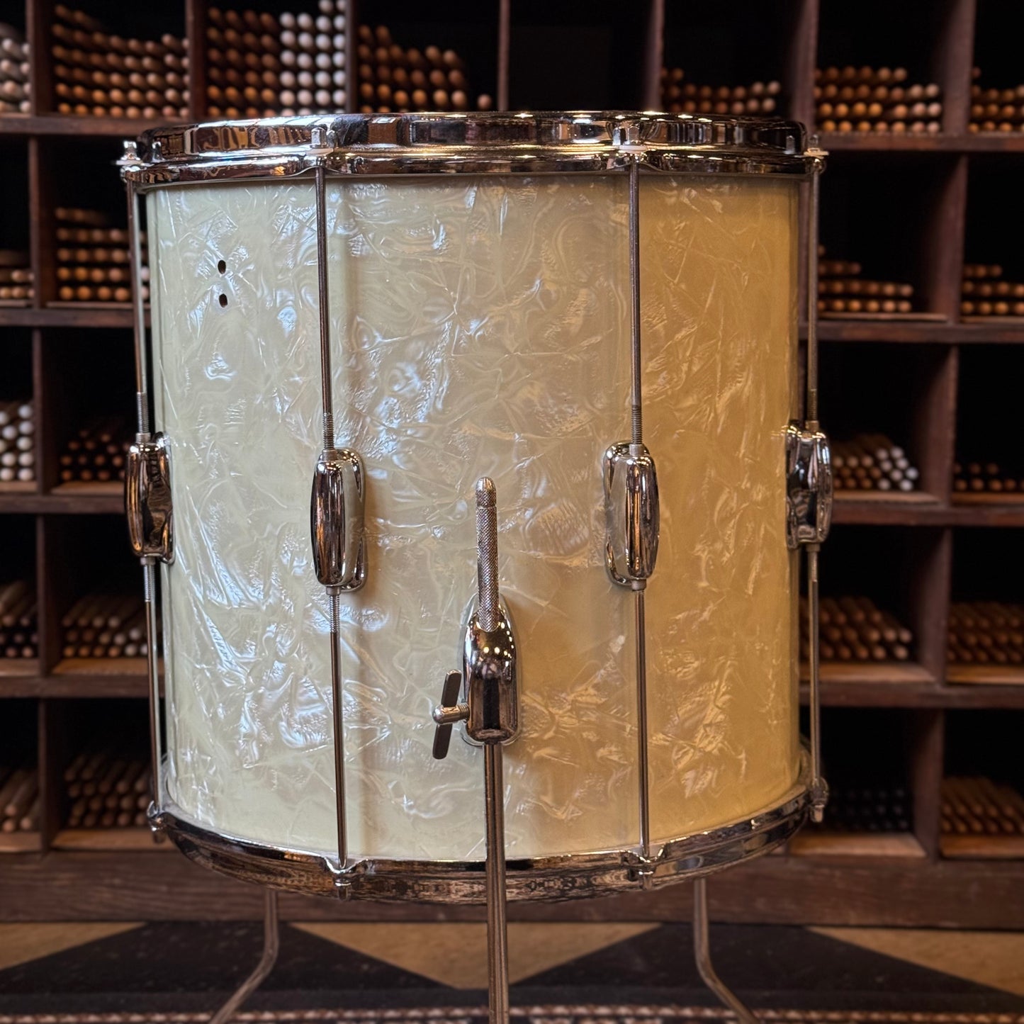 VINTAGE 1970's Slingerland 14x14 Stage Band Floor Tom in White Marine Pearl