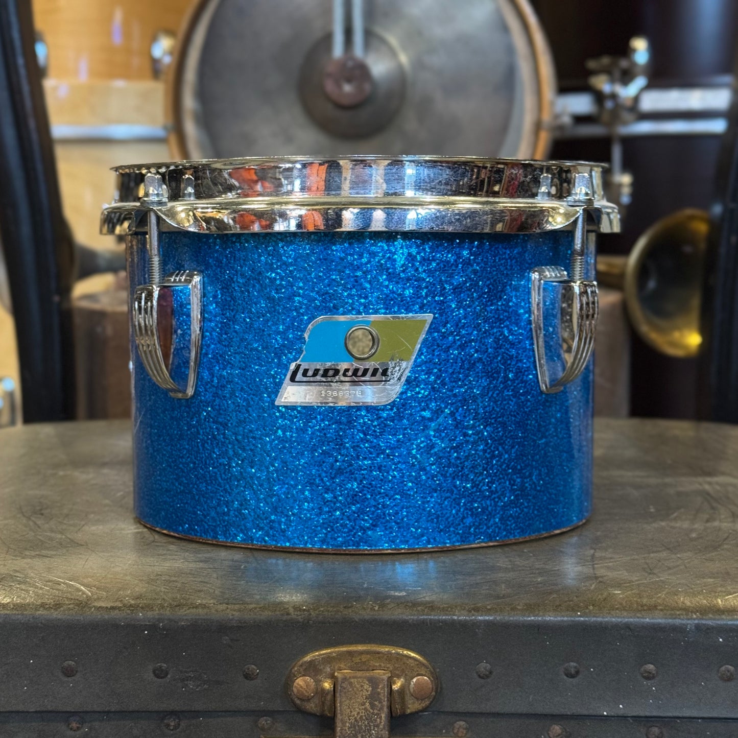 VINTAGE 1970's Ludwig 5.5x8 Concert Tom in Blue Sparkle