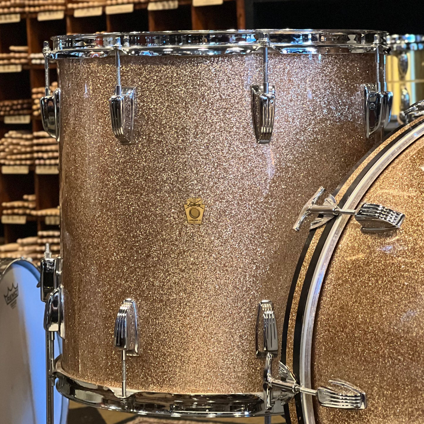 VINTAGE 1964 Ludwig Super Classic Outfit in Champagne Sparkle w/ Matching LM400 Supraphonic and Bags - 14x22, 9x13, 16x16, 5x14