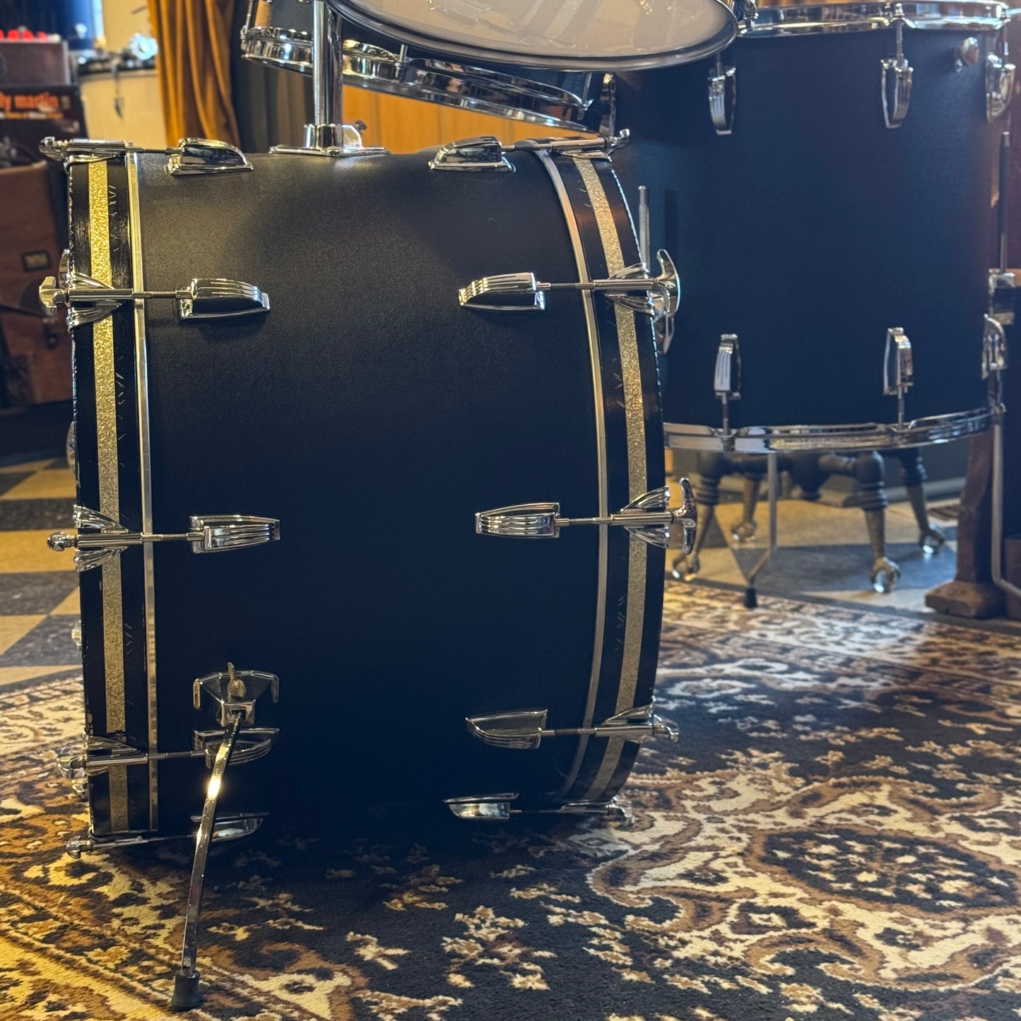VINTAGE 1970's Ludwig Hollywood Outfit in Black Panther w/ LM400 Supraphonic - 14x22, 8x12, 9x13, 16x16, 5x14