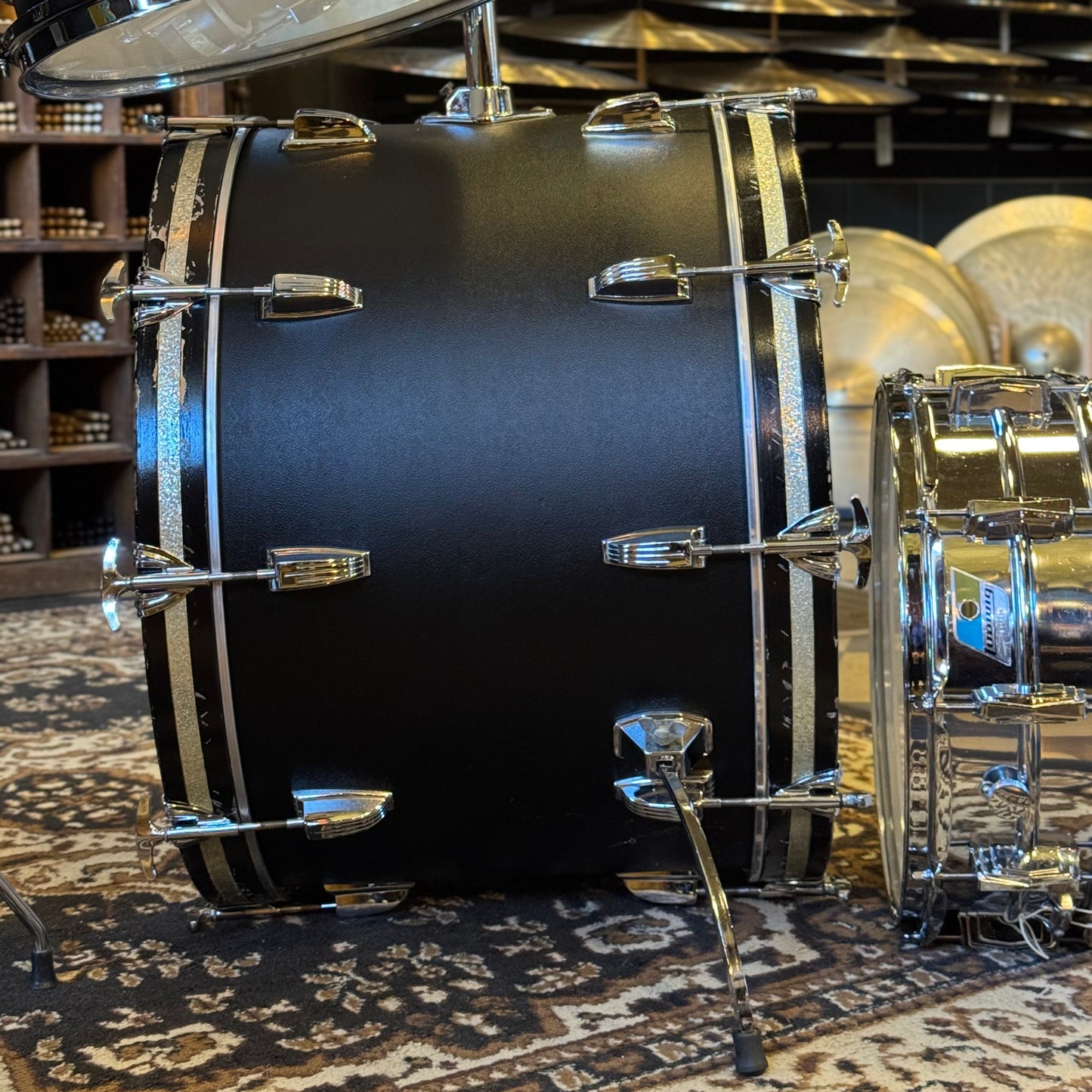 VINTAGE 1970's Ludwig Hollywood Outfit in Black Panther w/ LM400 Supraphonic - 14x22, 8x12, 9x13, 16x16, 5x14