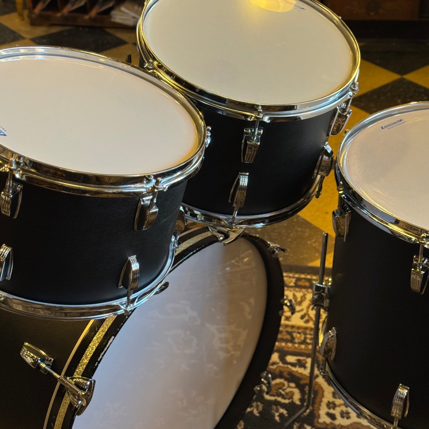 VINTAGE 1970's Ludwig Hollywood Outfit in Black Panther w/ LM400 Supraphonic - 14x22, 8x12, 9x13, 16x16, 5x14