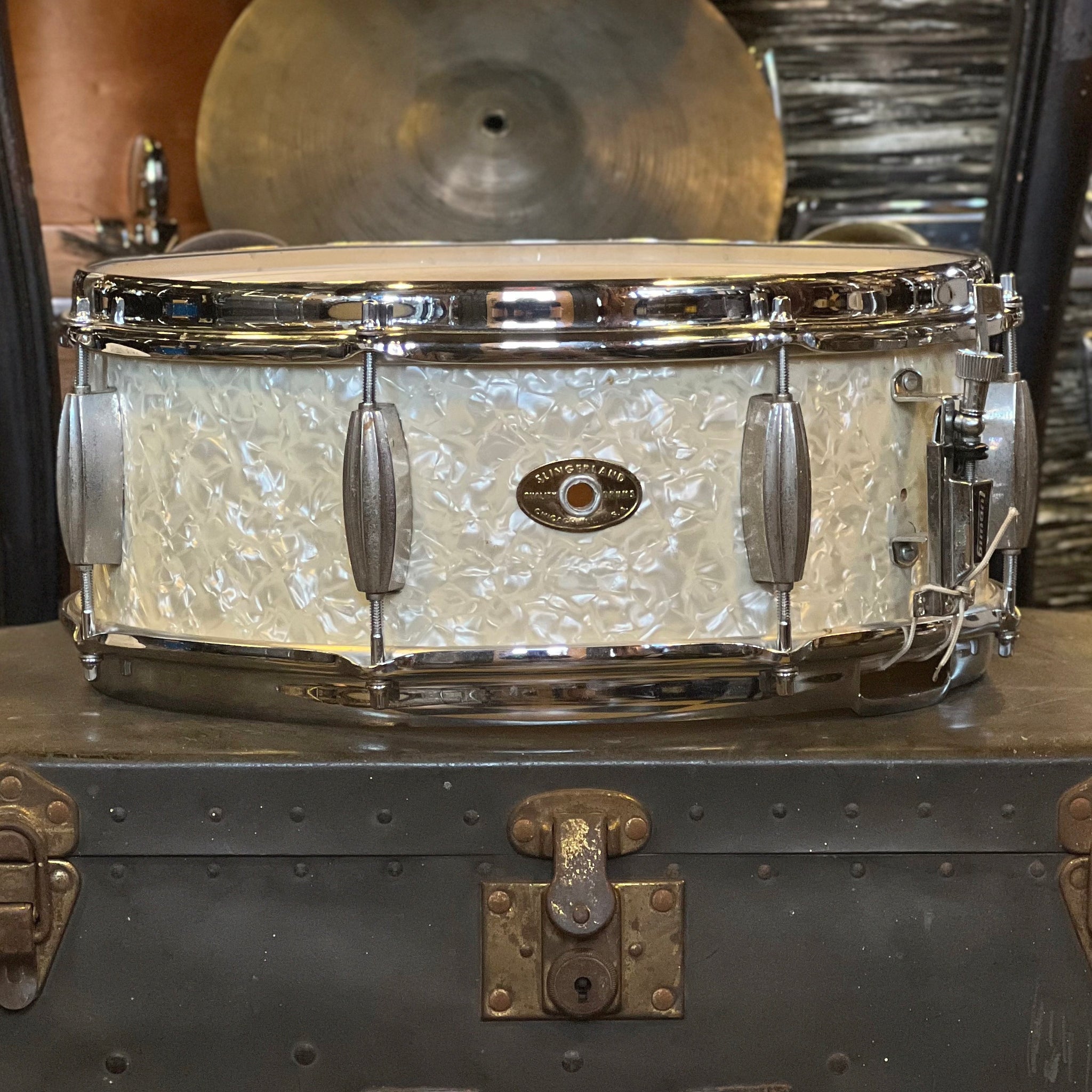 VINTAGE 1950's Slingerland 5.5x14 Players Radkio King Snare Drum in Rewrapped White Marine Pearl