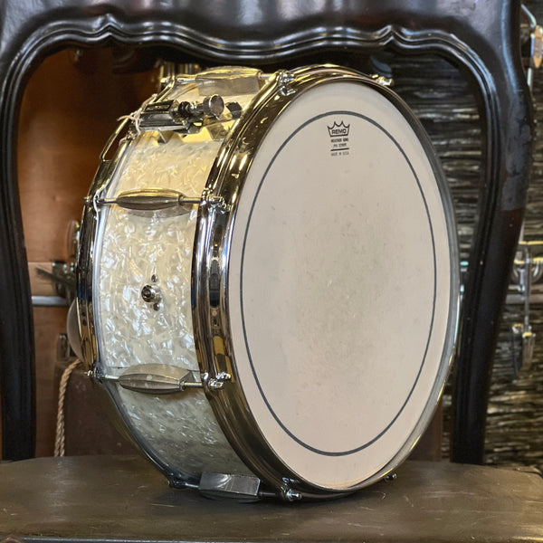 VINTAGE 1950's Slingerland 5.5x14 Players Radkio King Snare Drum in Rewrapped White Marine Pearl