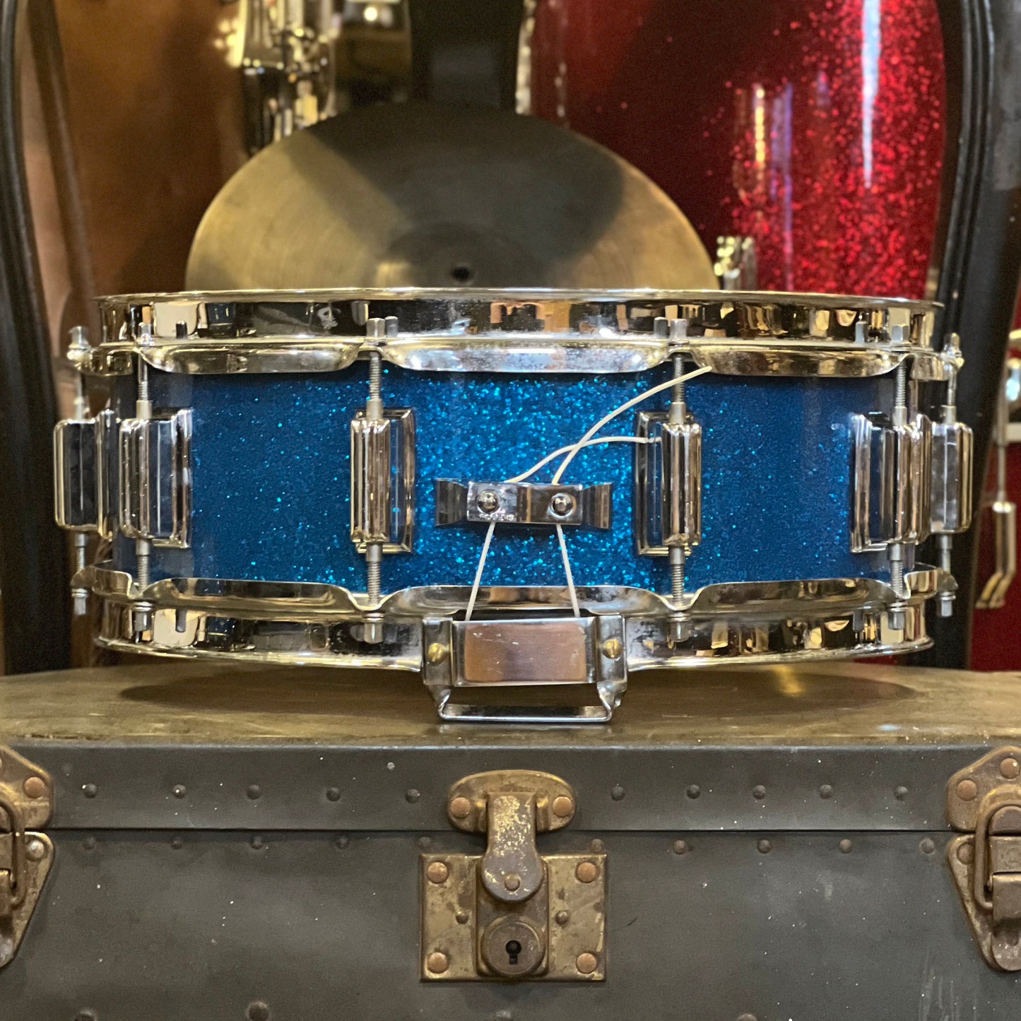 VINTAGE 1960's Rogers 5x14 Dynasonic Wood Snare Drum in Blue Sparkle