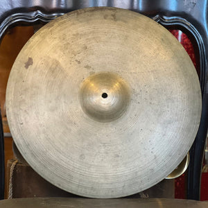 VINTAGE 1960's A. Zildjian 18" Medium Crash - 1720g