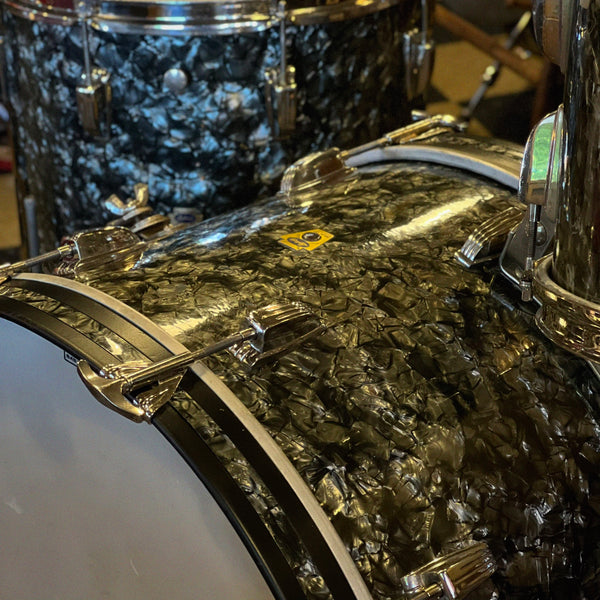 VINTAGE 1959-60' Ludwig Transition Badge & Pre Serial "Super Classic" Outfit in Black Diamond Pearl - 14x22, 9x13, 16x16, & 5.5x14