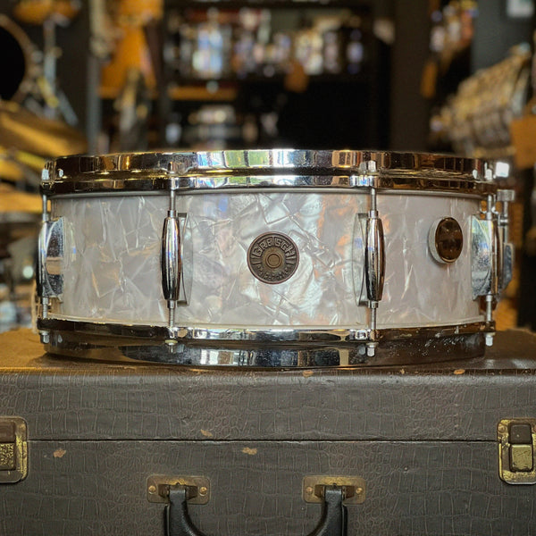 VINTAGE 1960's Gretsch 5.5x14 N0. 4103 Renown Snare Drum in White Marine Pearl