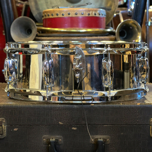 VINTAGE 1970s Slingerland 5x14 Snare Drum in Chrome over Wood