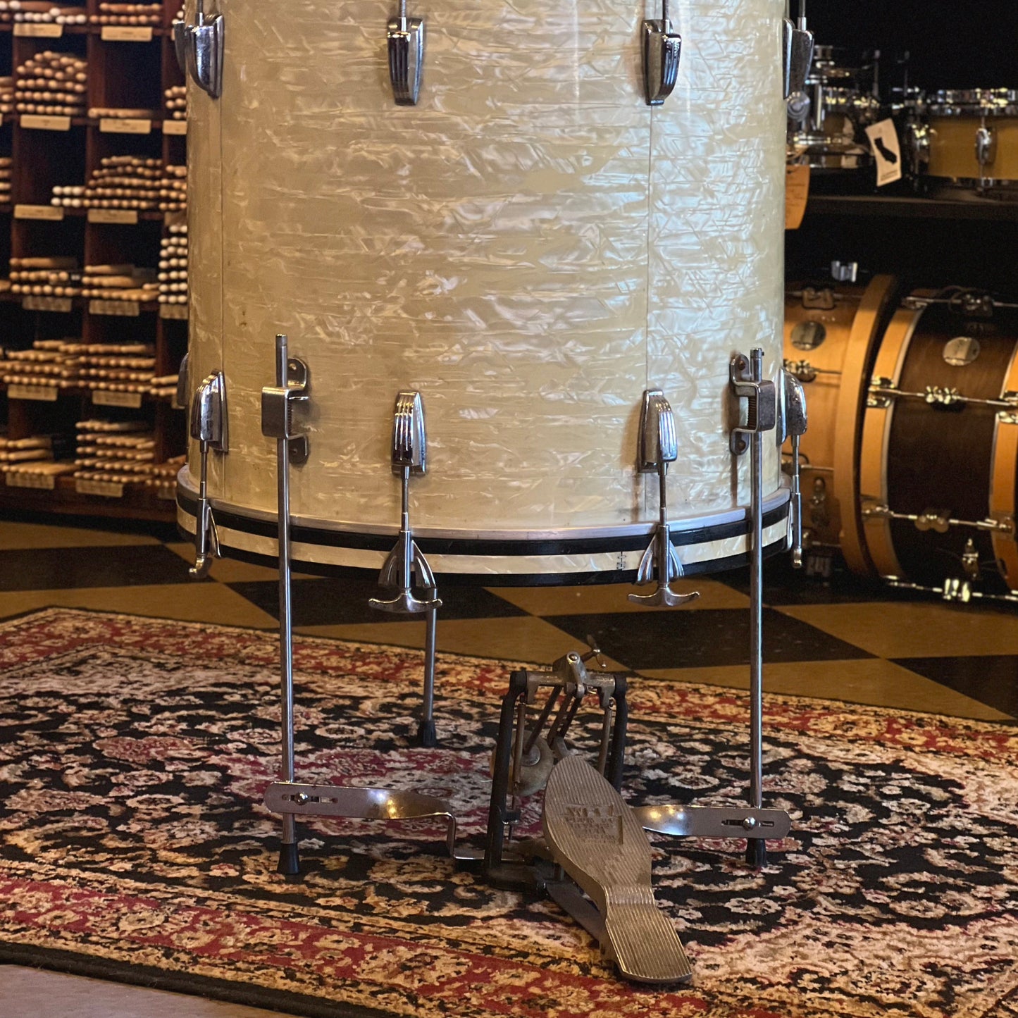 VINTAGE 1950's WFL Cocktail Combo Drum In White Marine Pearl - 18x20