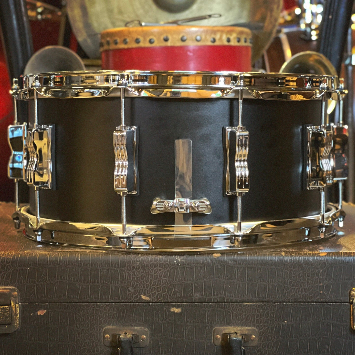 NEW Ludwig 6.5x14 Neusonic Snare Drum in Black Velvet