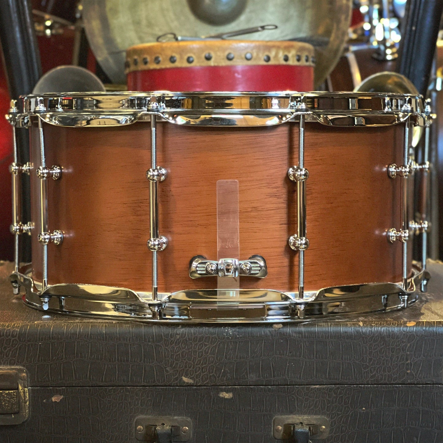 NEW Ludwig 6.5x14 Universal Mahogany Snare Drum