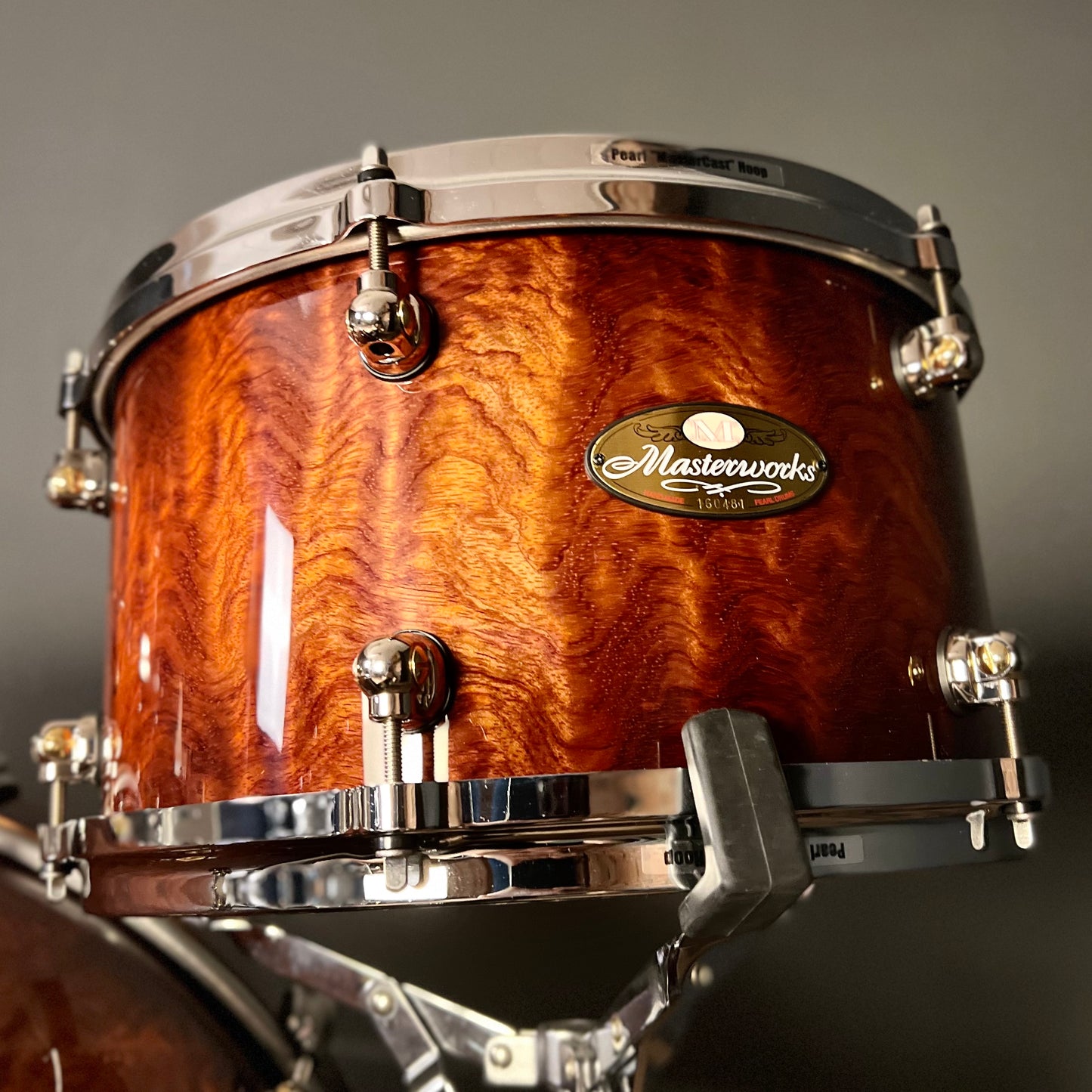 MINT Pearl Masterworks Maple Gum Drum Set in Artisan Lava Bubinga Burst Gloss - 14x24, 7x13, 16x16