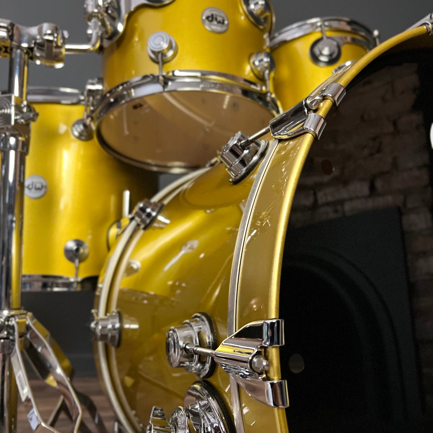 USED DW Collector's Series Drum Set in Usher Gold Metallic Lacquer - 18x22, 8x10, 9x12, 14x16