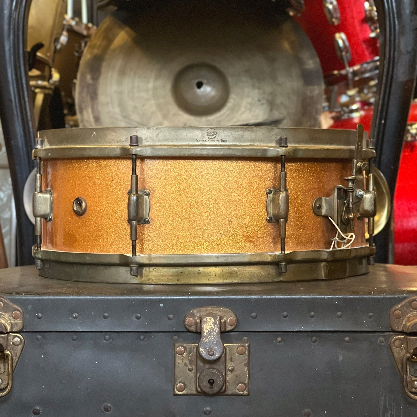 VINTAGE 1920's Leedy 5x14 Solid Shell Professional Model Snare Drum in Sparkling Gold Pearl