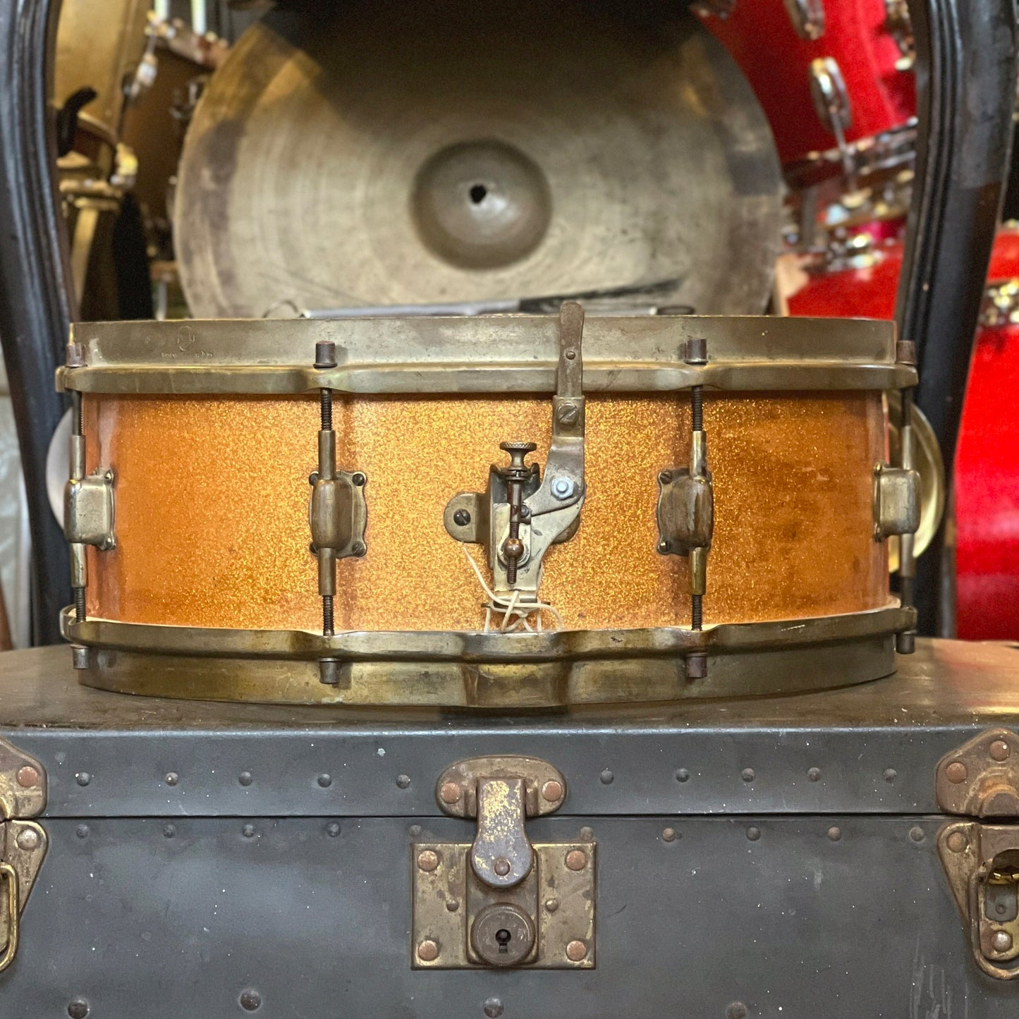 VINTAGE 1920's Leedy 5x14 Solid Shell Professional Model Snare Drum in Sparkling Gold Pearl