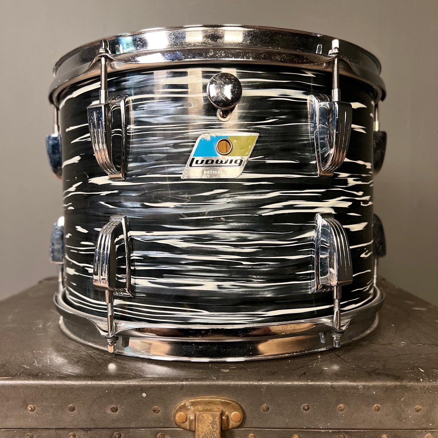 VINTAGE 1970's Ludwig 9x13 Tom in Black Oyster