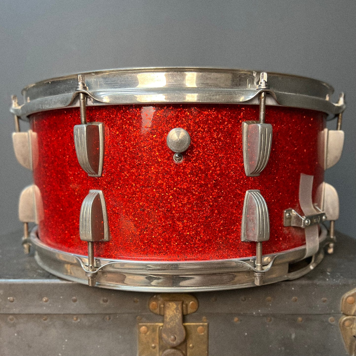 VINTAGE 1958 WFL 6.5x14 Super Classic Snare Drum in Red Sparkle