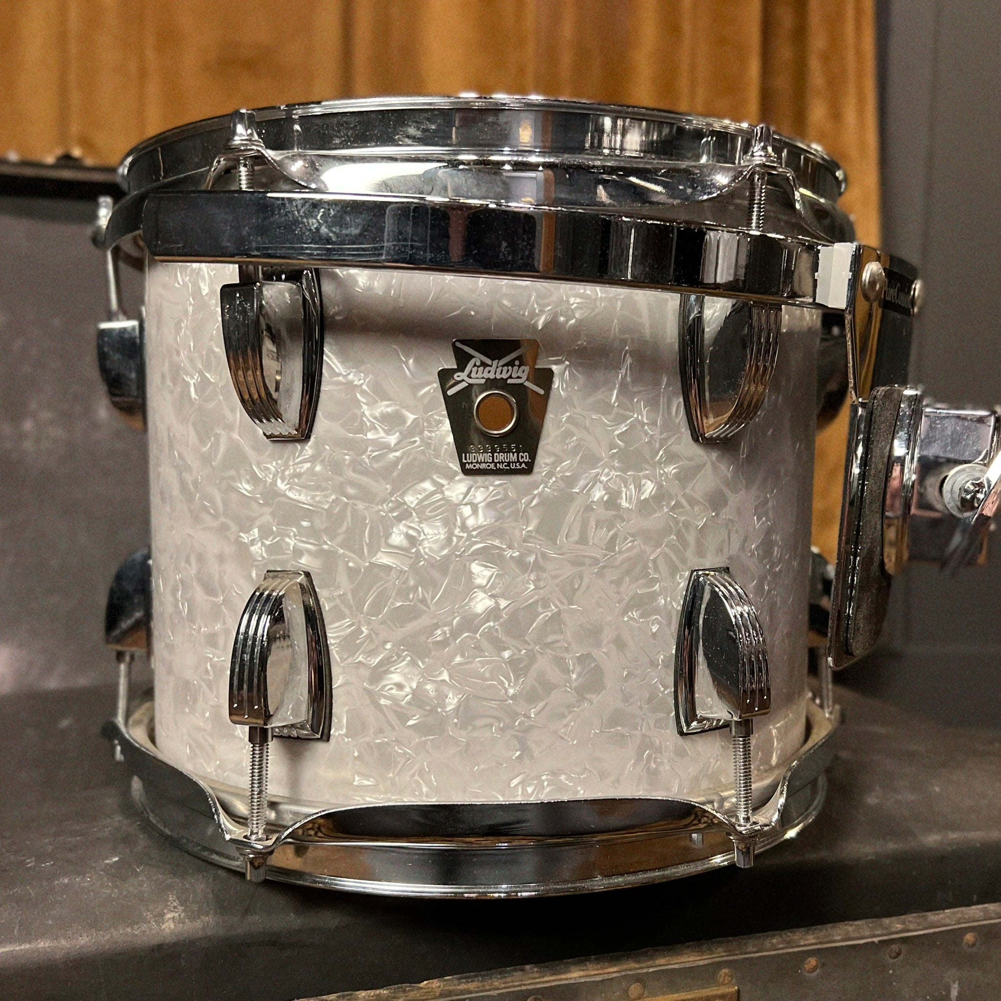 USED 1997 Ludwig Classic 8x10 Tom in White Marine Pearl